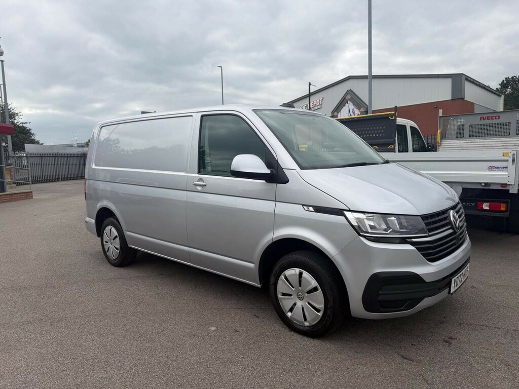 Volkswagen Transporter Panel Van 2.0 Tdi T28 Startline Fwd Swb Euro 6 S YD72HYR Silver