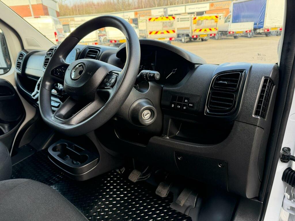 Vauxhall Movano 2.2L Prime White #11