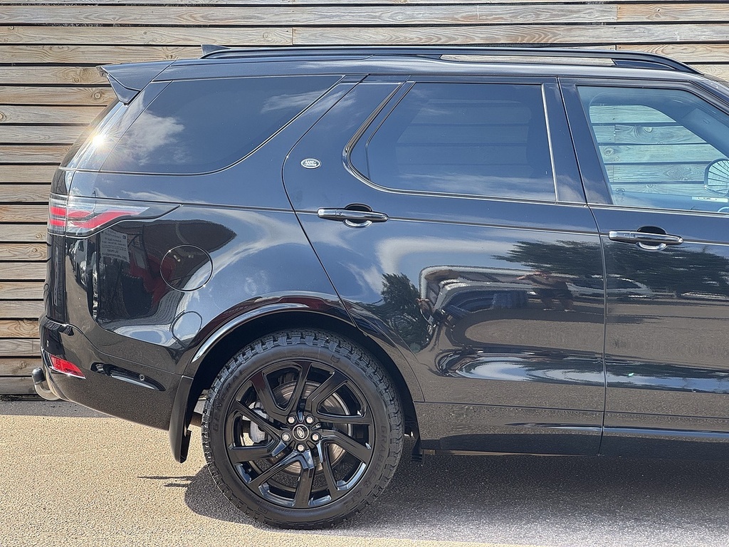Land Rover Discovery 2017 Black #14