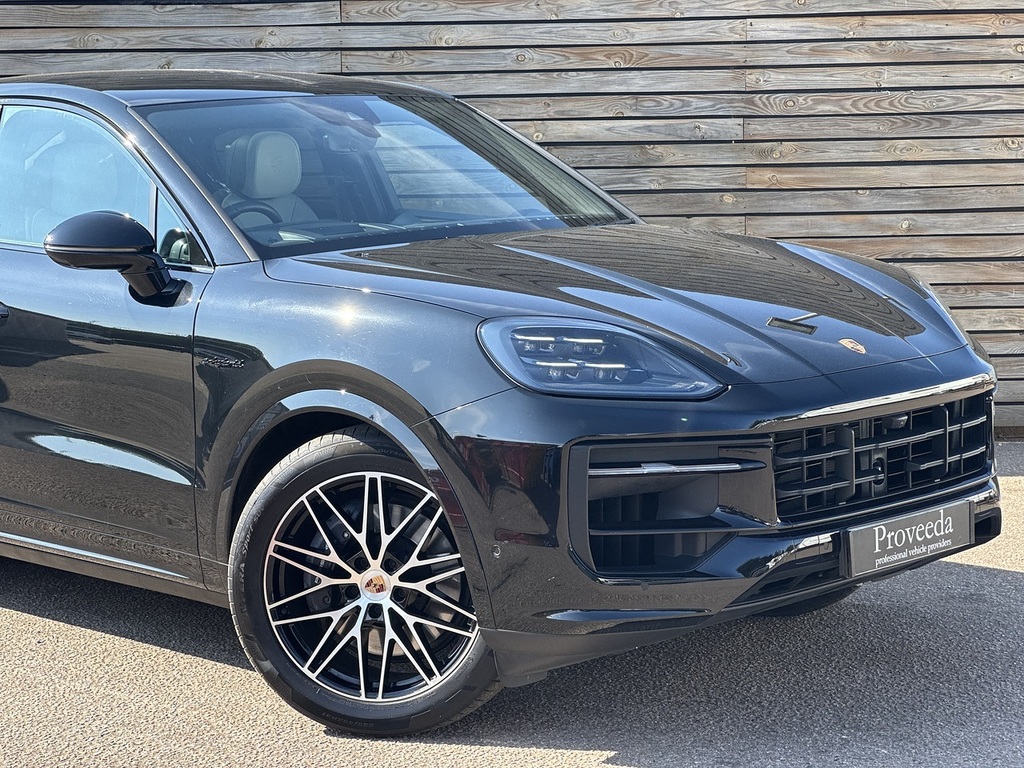 Porsche Cayenne 202575 V6 E-hybrid Black Edition Pan Roof Bos Black #3