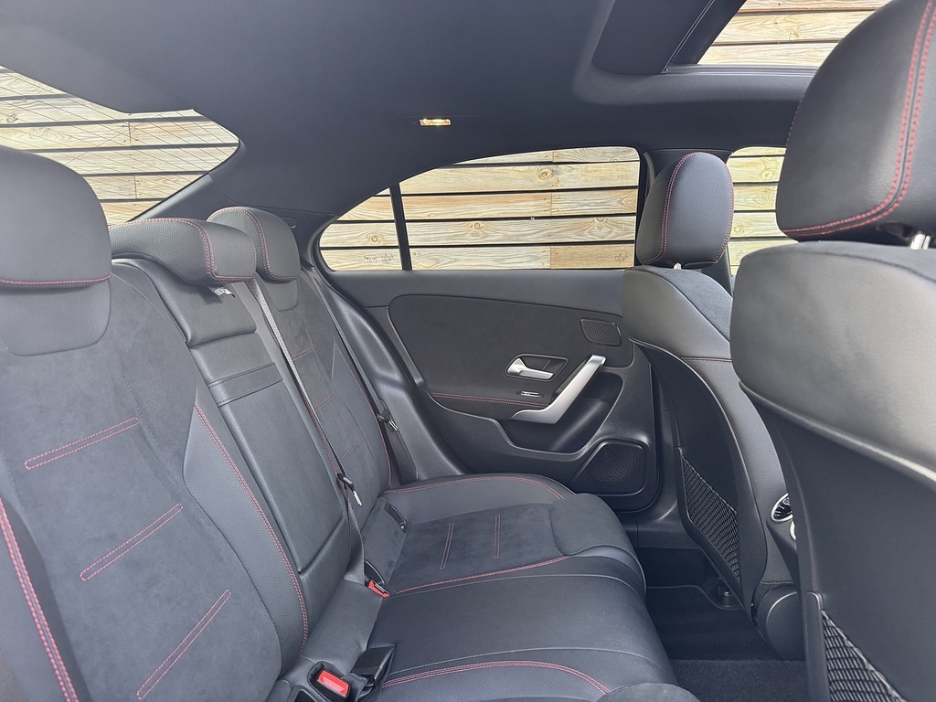 Mercedes-Benz A Class A180 Amg Line Executive Black #12