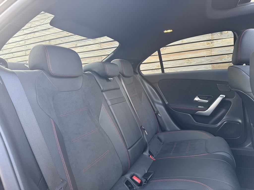 Mercedes-Benz A Class A180 Amg Line Executive Black #11