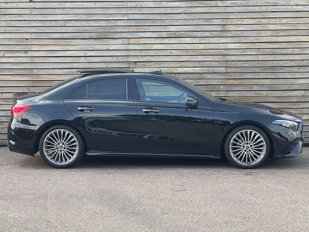 Mercedes-Benz A Class A180 Amg Line Executive Black #8