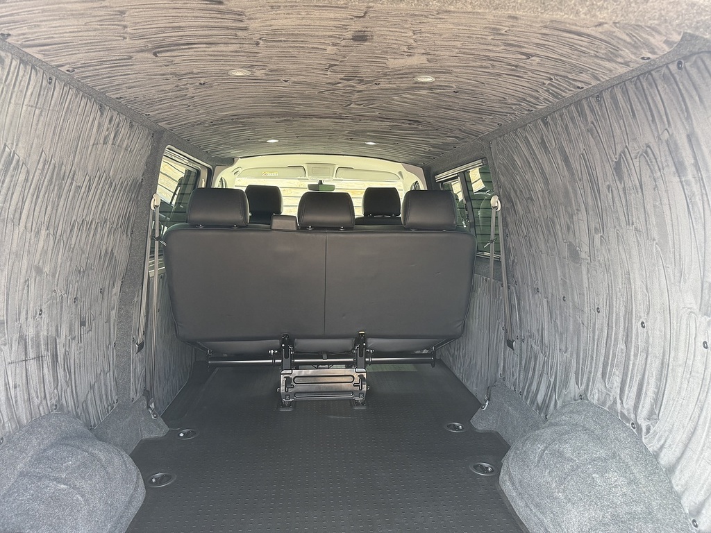 Volkswagen Transporter Transporter Highline Tdi Grey #22