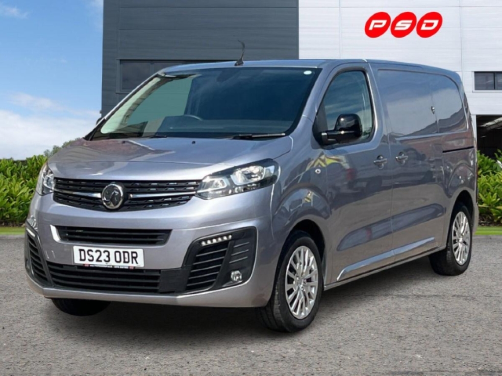 Vauxhall Vivaro 1.5 Turbo D 2700 Pro Panel Van White #3