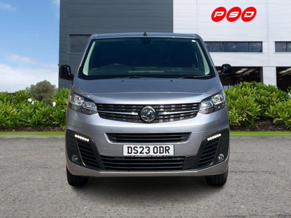 Vauxhall Vivaro 1.5 Turbo D 2700 Pro Panel Van White #2