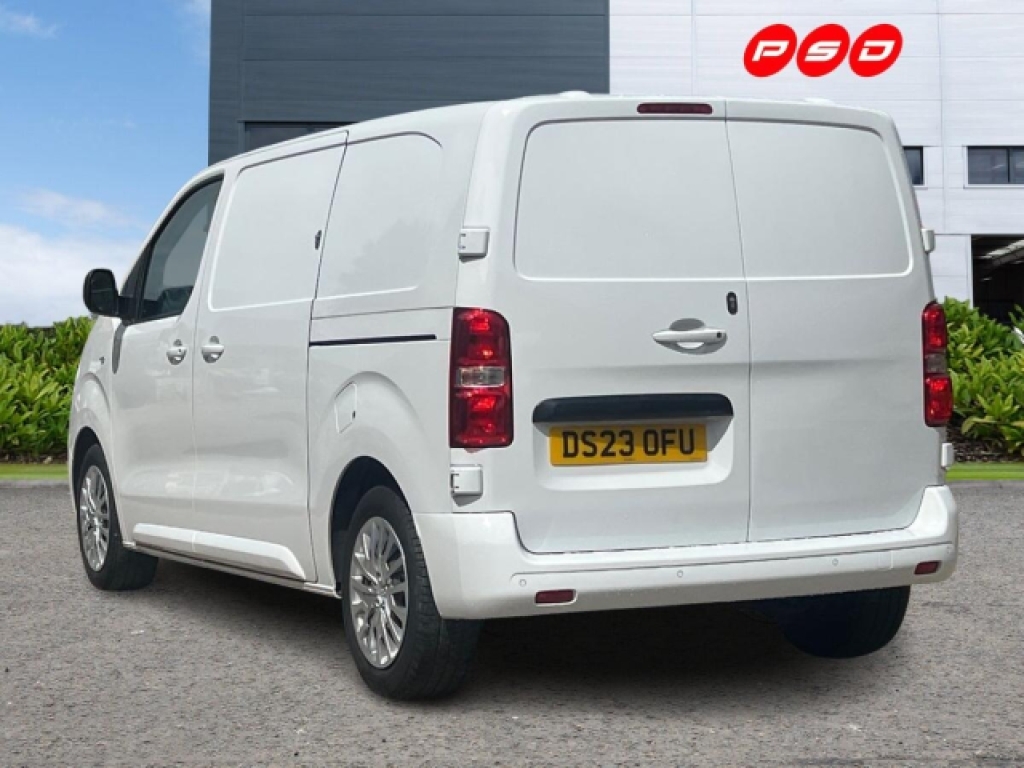 Vauxhall Vivaro 1.5 Turbo D 2700 Pro Panel Van White #5