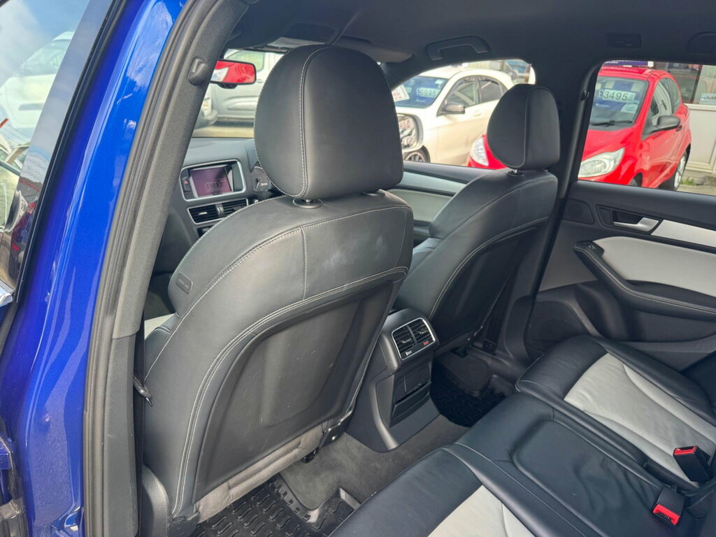 Audi SQ5 Bitdi V6 Suv Black #25