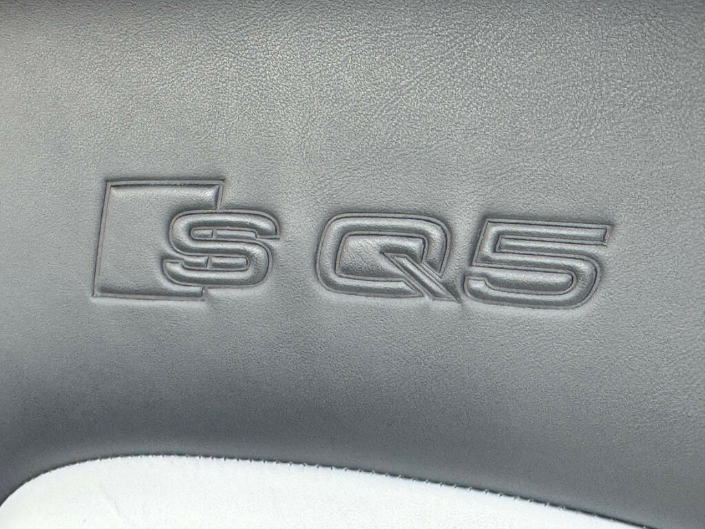 Audi SQ5 Bitdi V6 Suv Black #21