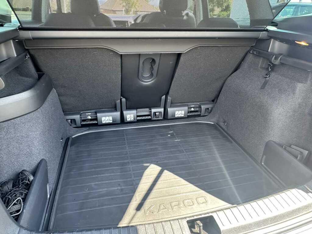Skoda Karoq Suv 1.5 Tsi 150Ps Sportline Act Dsg Black #5