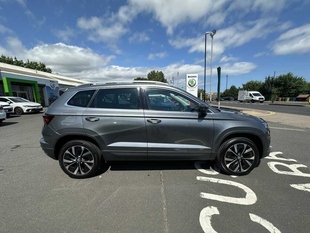 Skoda Karoq Suv 1.5 Tsi 150Ps Sportline Act Dsg Black #2