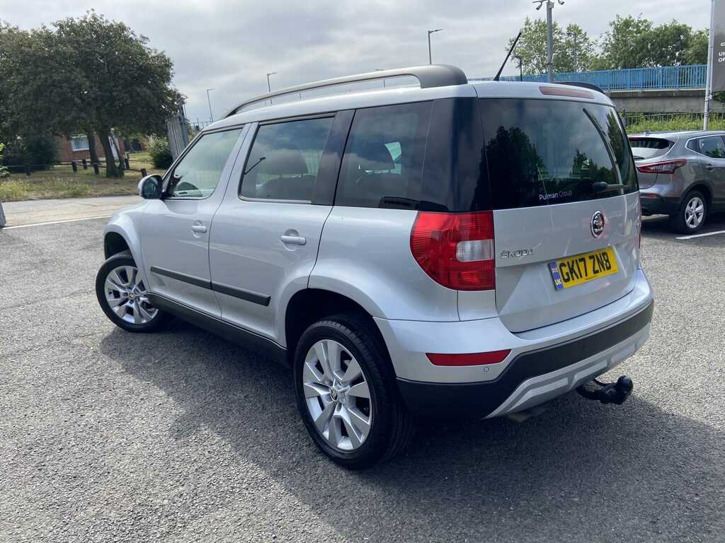 Skoda Yeti  White #3