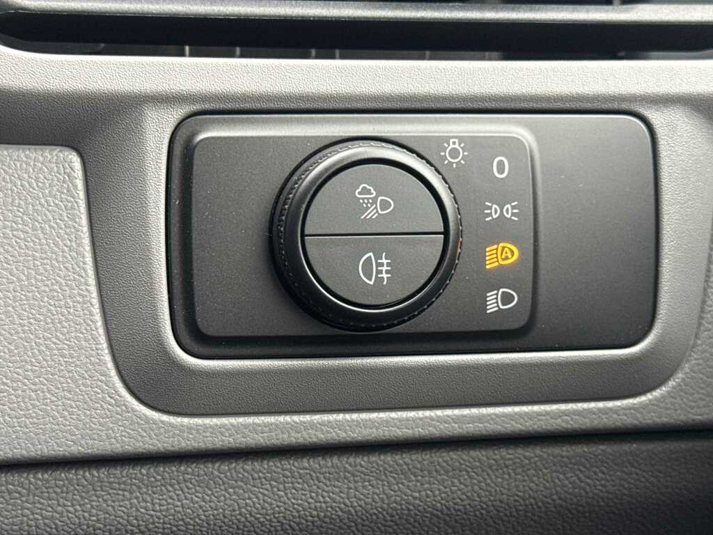 Volkswagen Transporter 2.0 Tdi 150Ps Commerce Pro Van Panel Van #10