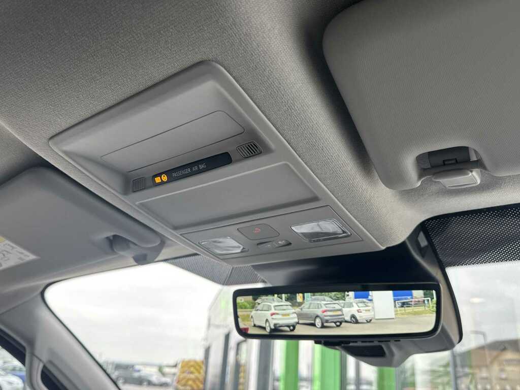 Volkswagen Transporter 2.0 Tdi 150Ps Commerce Pro Van Panel Van #11