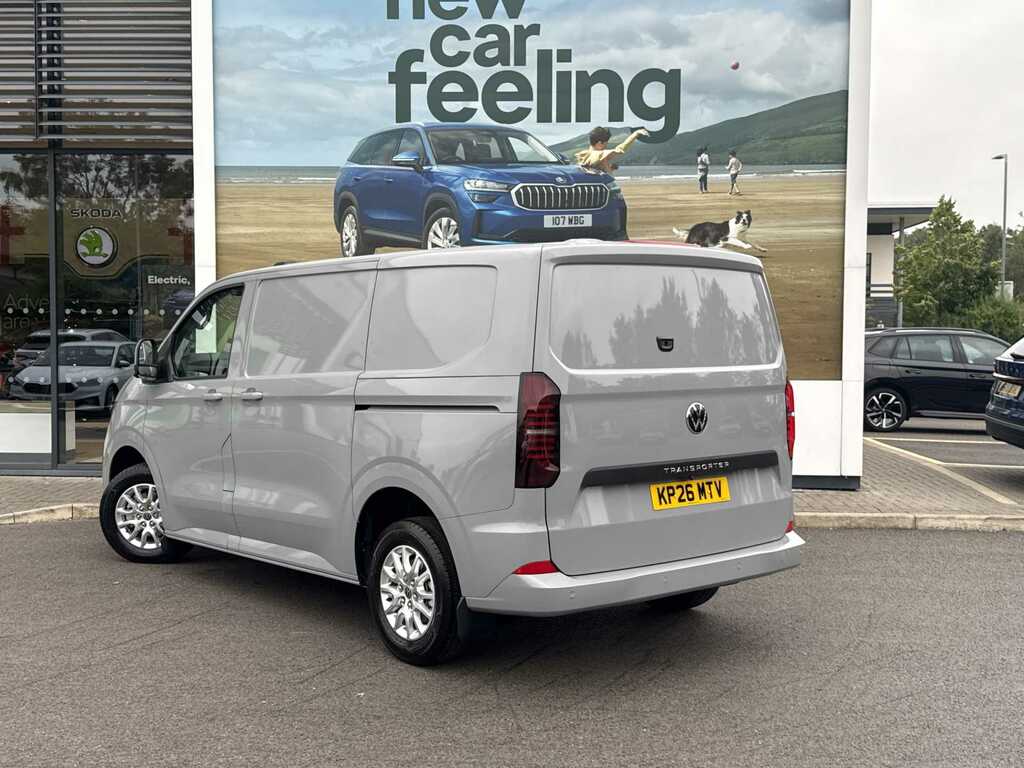 Volkswagen Transporter 2.0 Tdi 150Ps Commerce Pro Van Panel Van #3