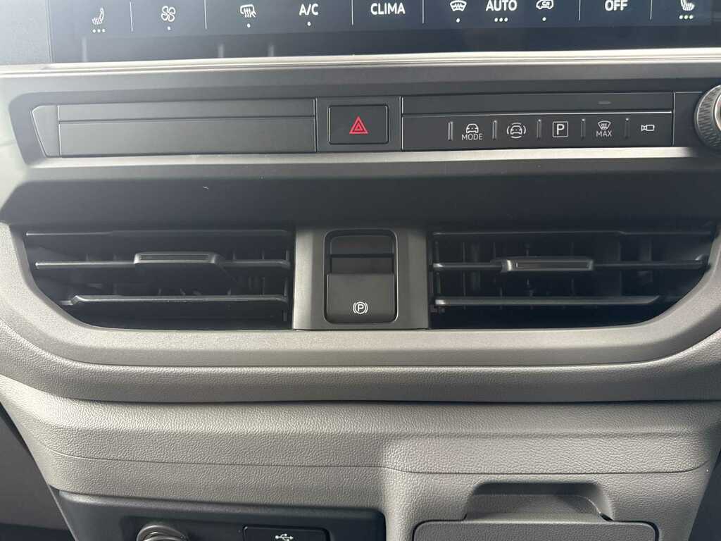 Volkswagen Transporter 2.0 Tdi 150Ps Commerce Pro Van Panel Van #19
