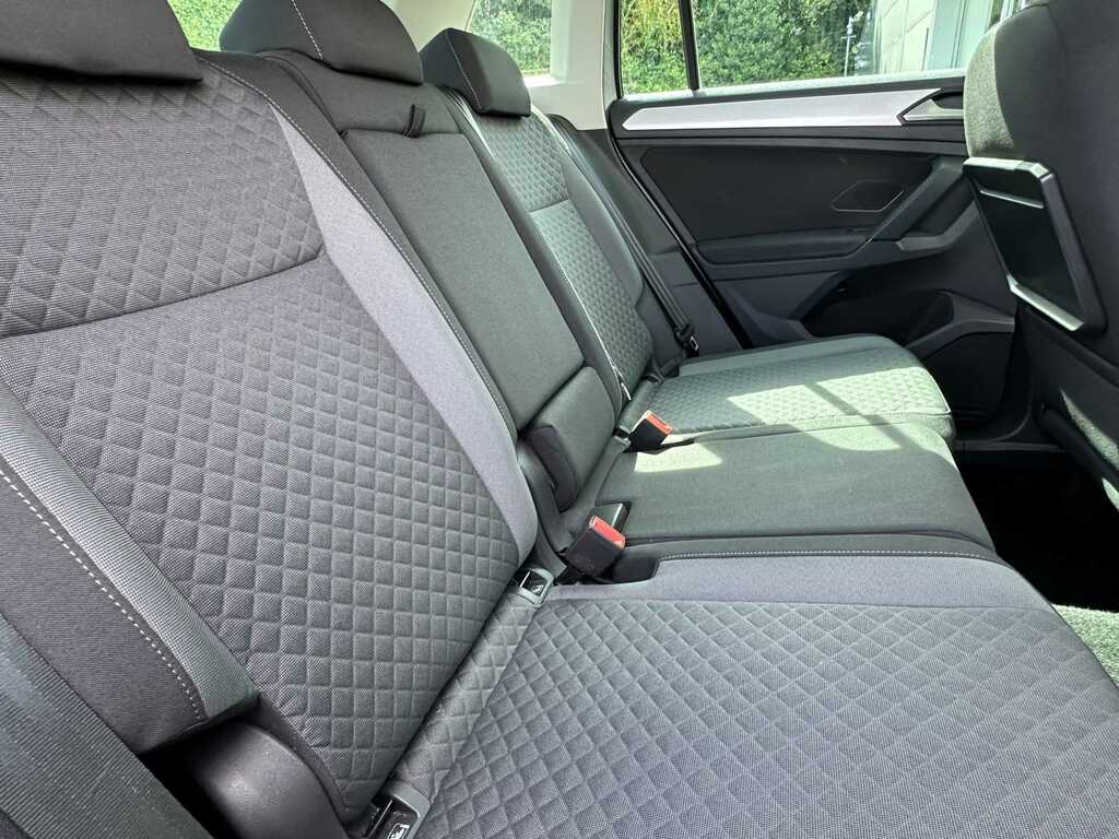 Volkswagen Tiguan R-line Tech White #6