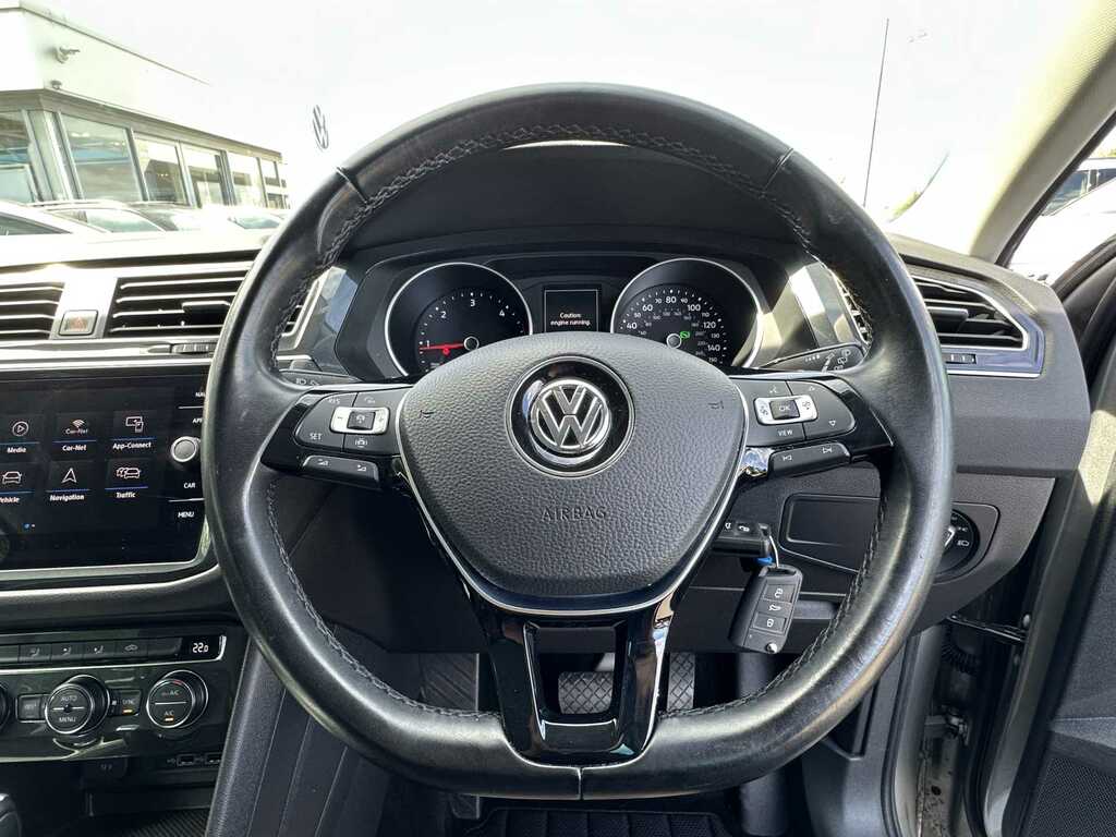 Volkswagen Tiguan R-line Tech White #16