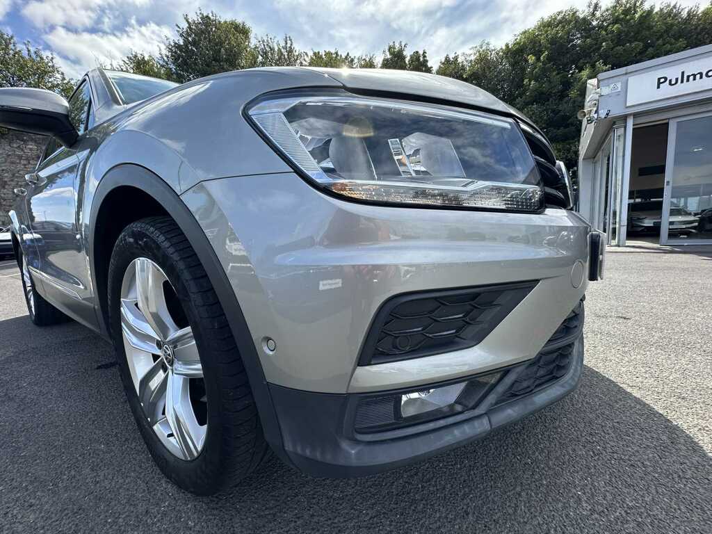 Volkswagen Tiguan R-line Tech White #26