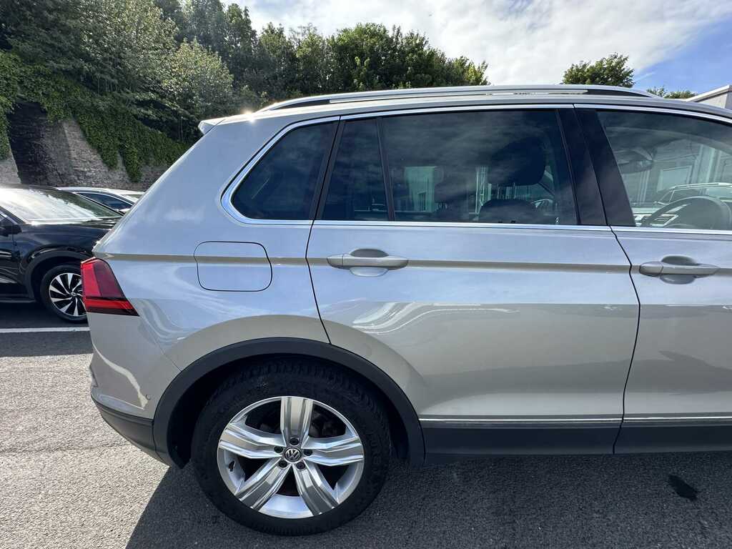 Volkswagen Tiguan R-line Tech White #25