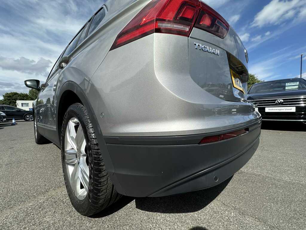 Volkswagen Tiguan R-line Tech White #23