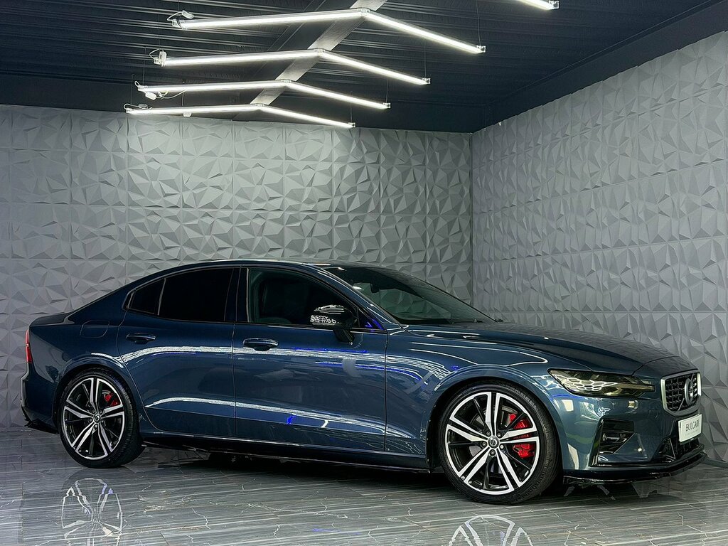 Volvo S60 2.0 T5 R-design Edition Saloon Eur Red #8
