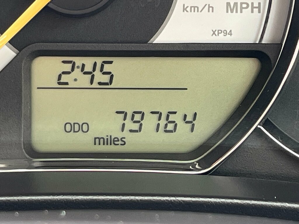 Toyota Yaris 1.3 Automatic Silver #11