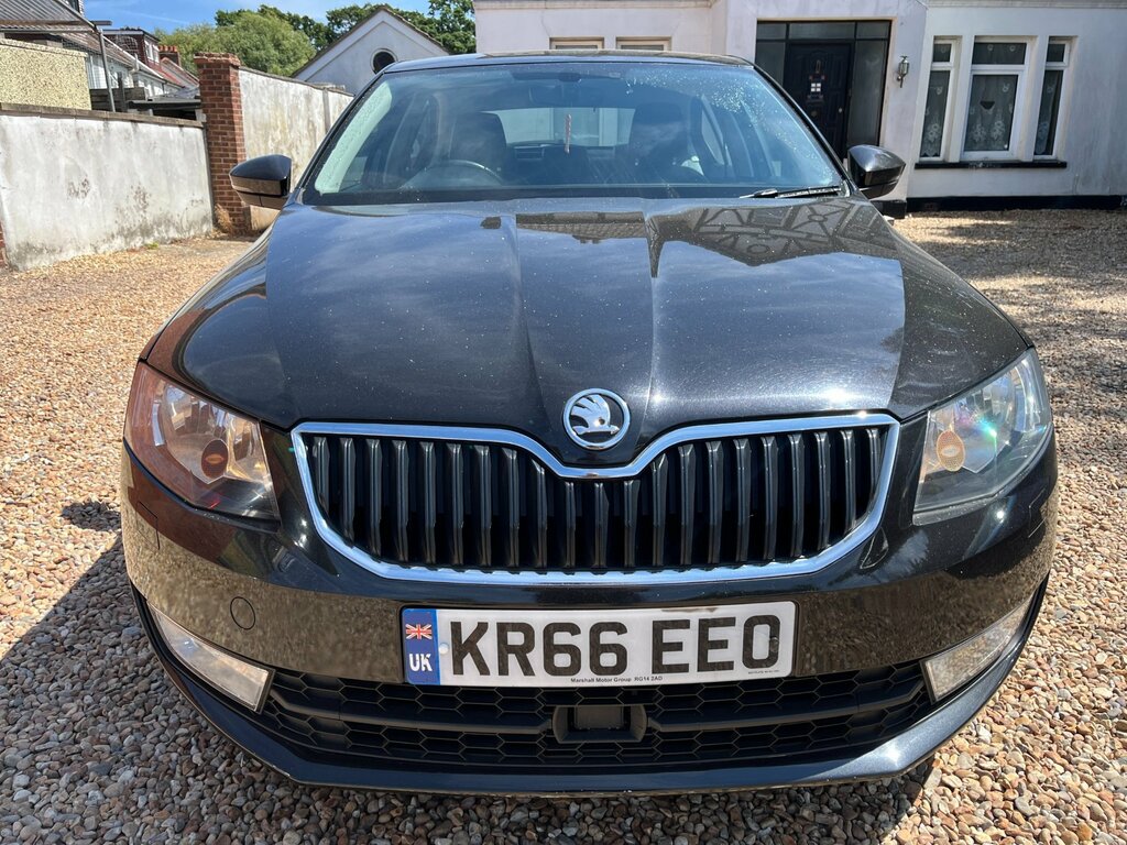 Skoda Octavia 1.4 Tsi Se L Hatchback Euro 6 S KR66EEO Black #2