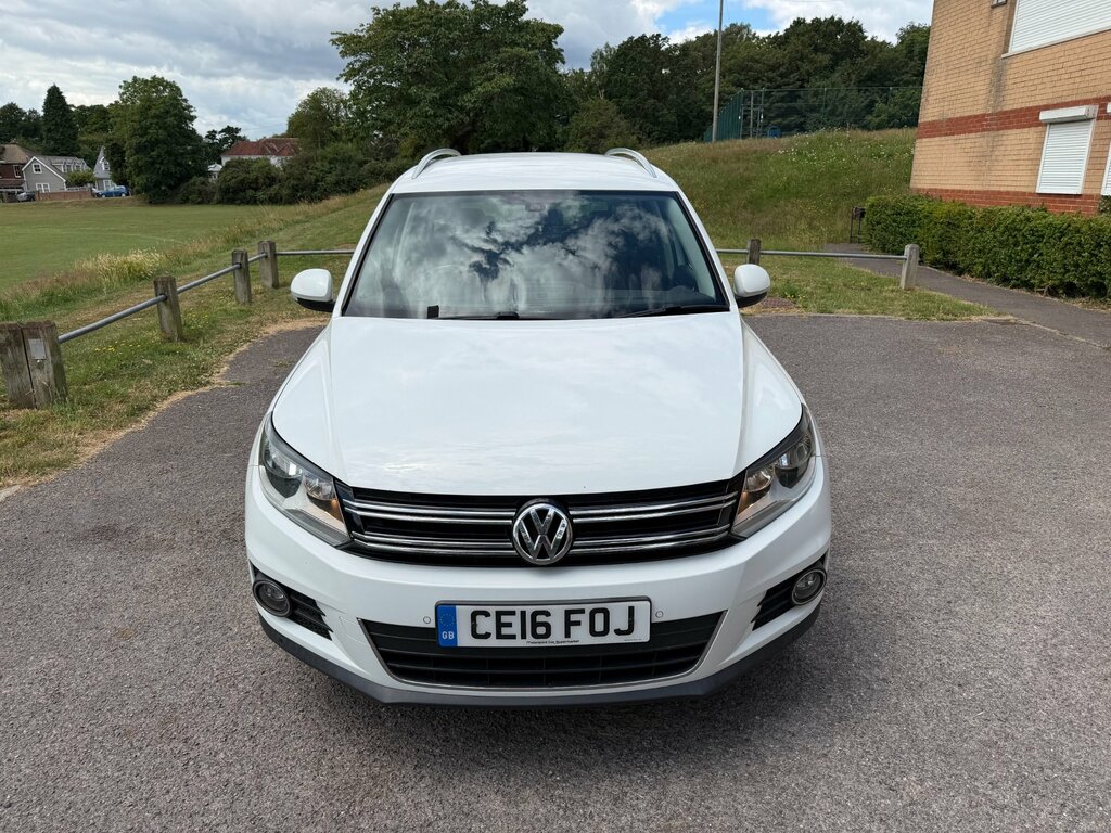 Volkswagen Tiguan 2.0 Tdi Bluemotion Tech Match Edition Suv Dies CE16FOJ White #6