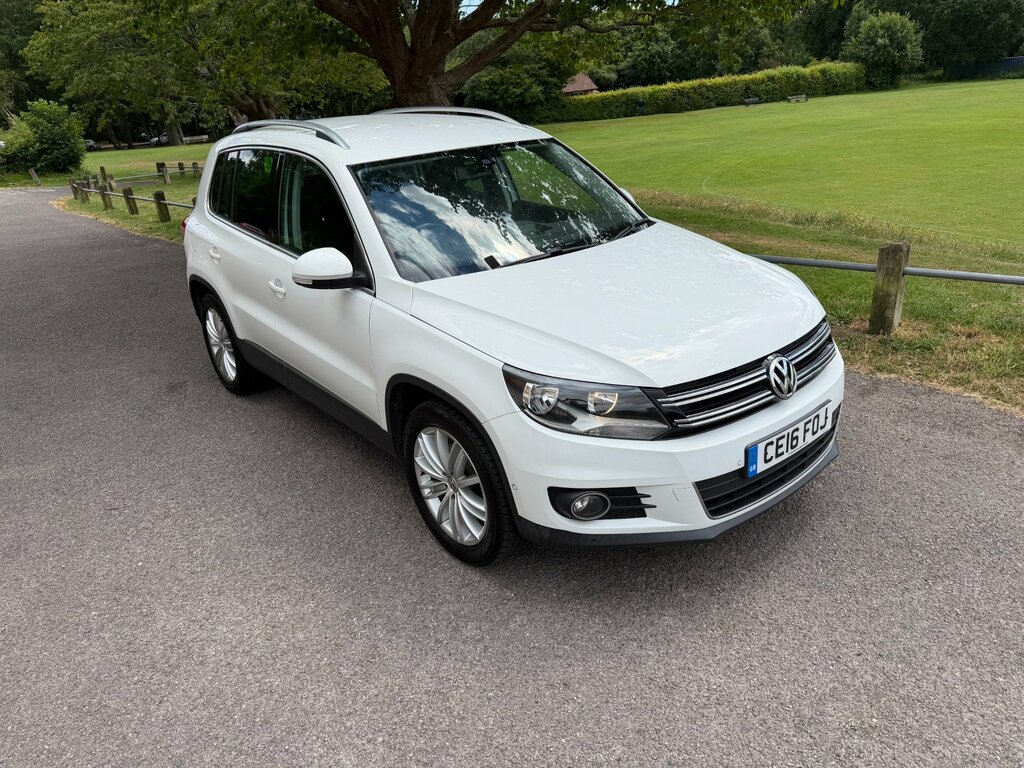 Volkswagen Tiguan 2.0 Tdi Bluemotion Tech Match Edition Suv Dies White