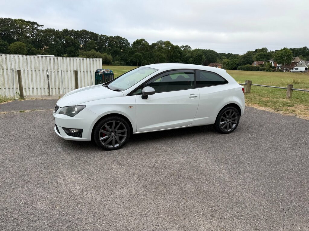 Seat Ibiza 1.4 Tsi Act Fr Edition Sport Coupe Manu White #4