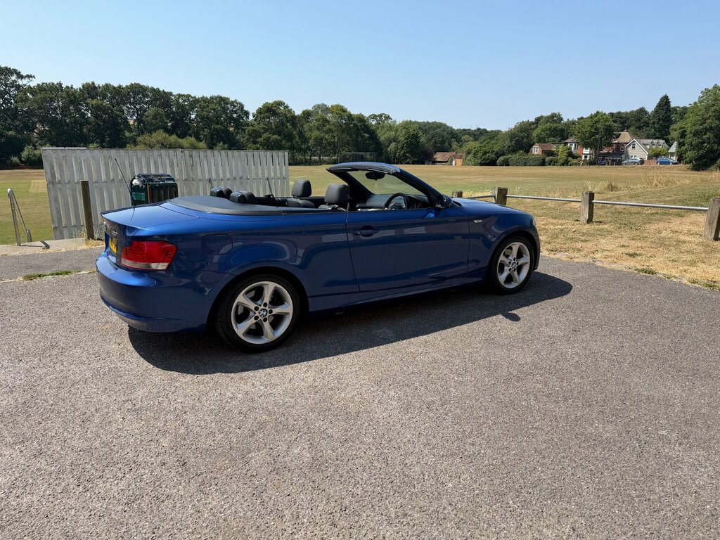 BMW 1 Series 2.0 120I Se Convertible Steptronic Euro Blue #2