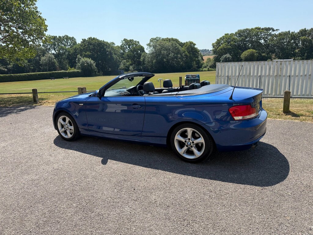 BMW 1 Series 2.0 120I Se Convertible Steptronic Euro Blue #4