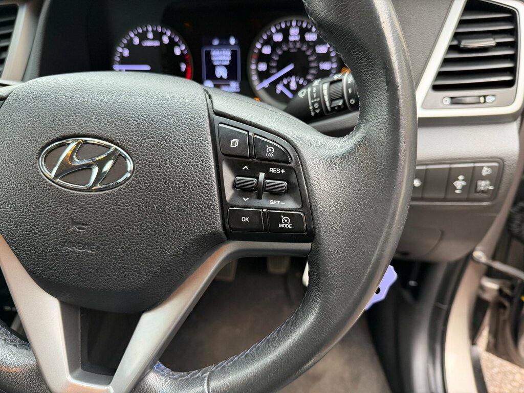 Hyundai Tucson Crdi Premium Se Beige #7