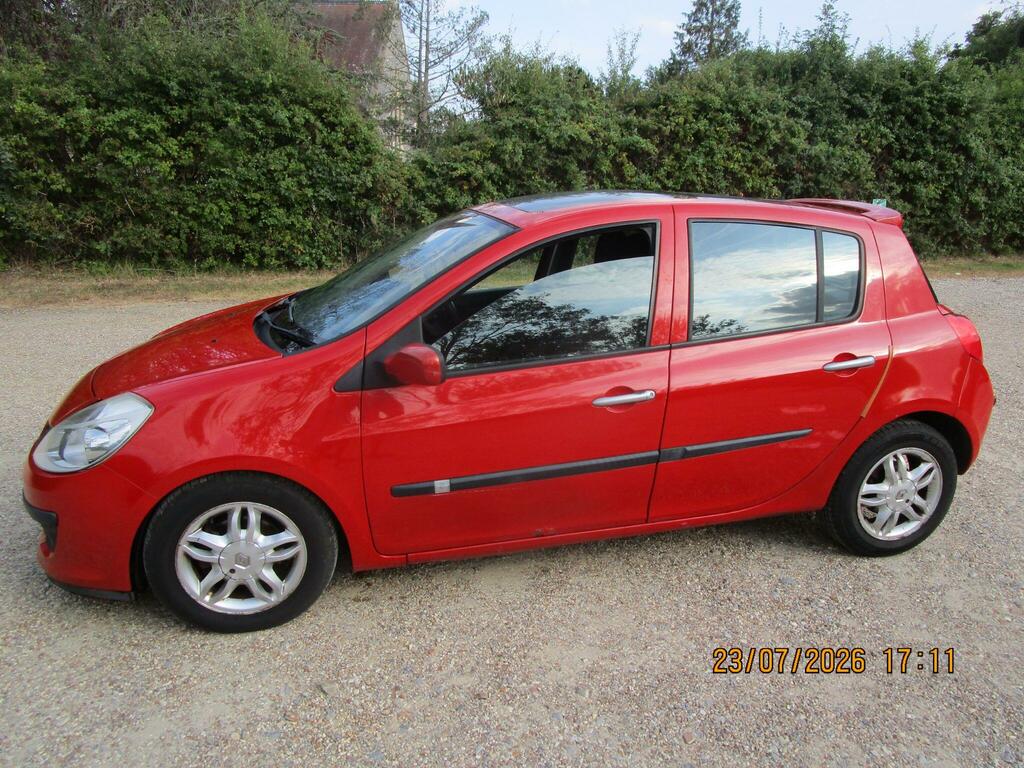 Renault Clio 1.2 16V Extreme Hatchback Black #2