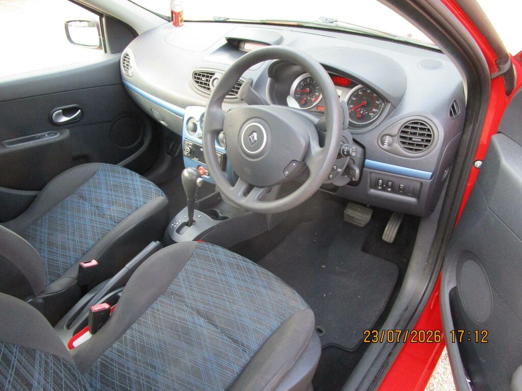 Renault Clio 1.2 16V Extreme Hatchback Black #3