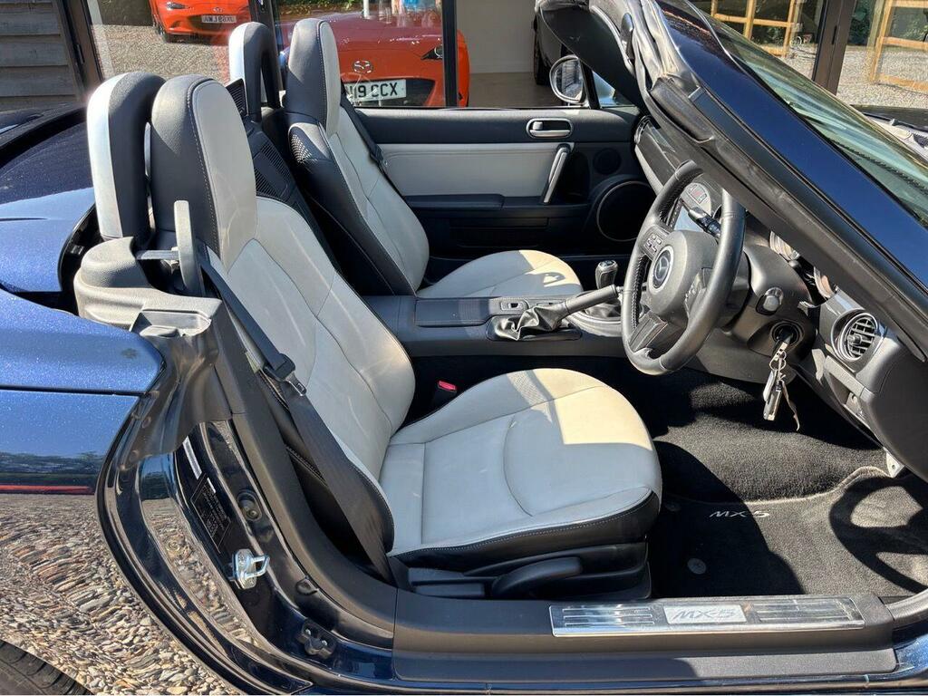 Mazda MX-5 Coupe #17