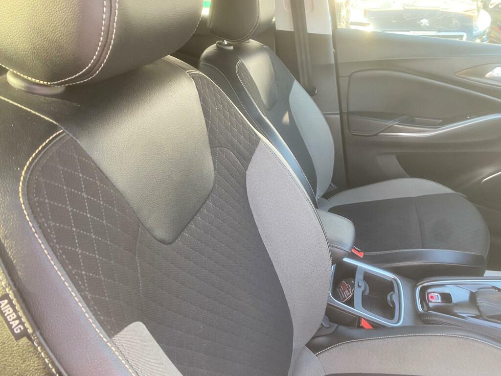 Vauxhall Grandland X 1.2 Turbo Sport Nav White #63