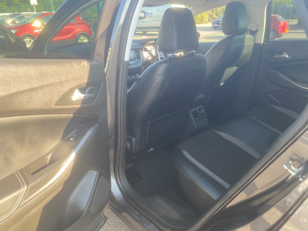 Vauxhall Grandland X 1.2 Turbo Sport Nav White #28