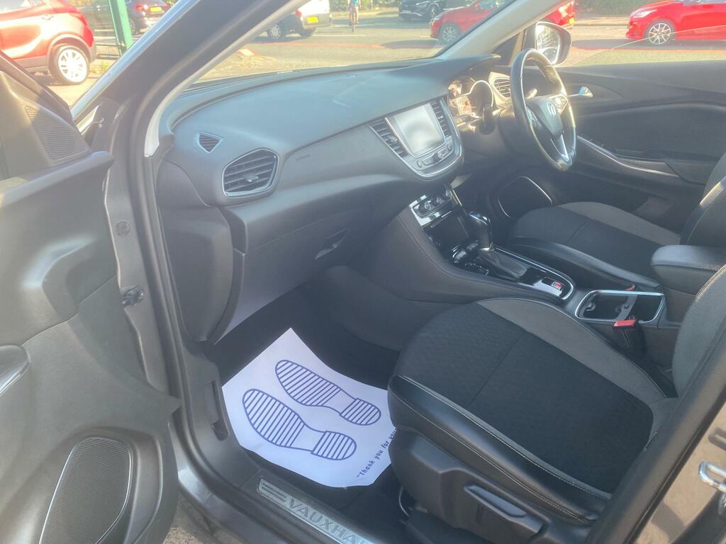 Vauxhall Grandland X 1.2 Turbo Sport Nav White #37