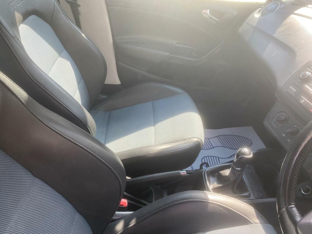 Seat Ibiza Hatchback 1.0 Vista Sport Coupe Euro 6 20156 White #74