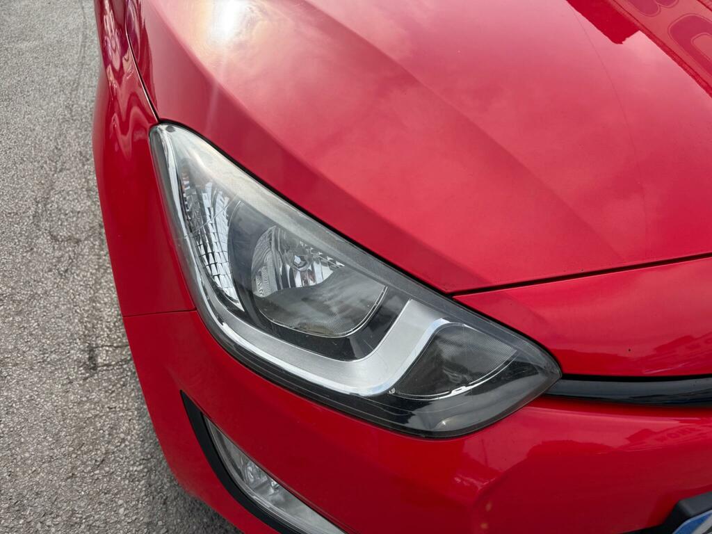 Hyundai I20 Active Red #32