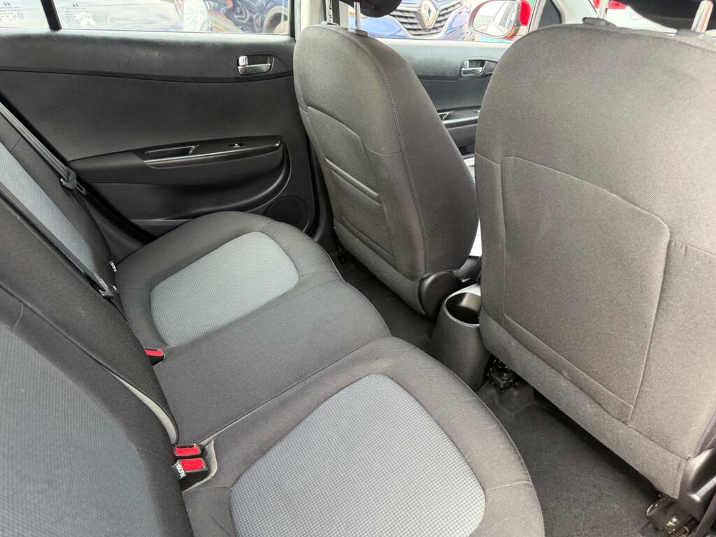 Hyundai I20 Active Red #15