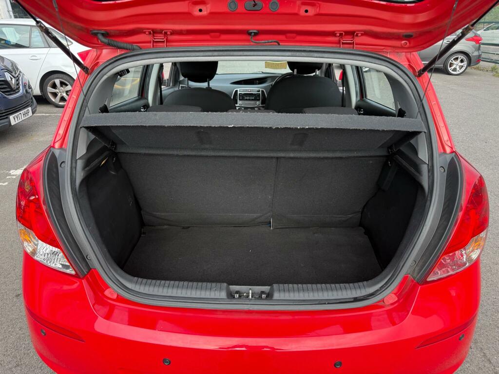 Hyundai I20 Active Red #18
