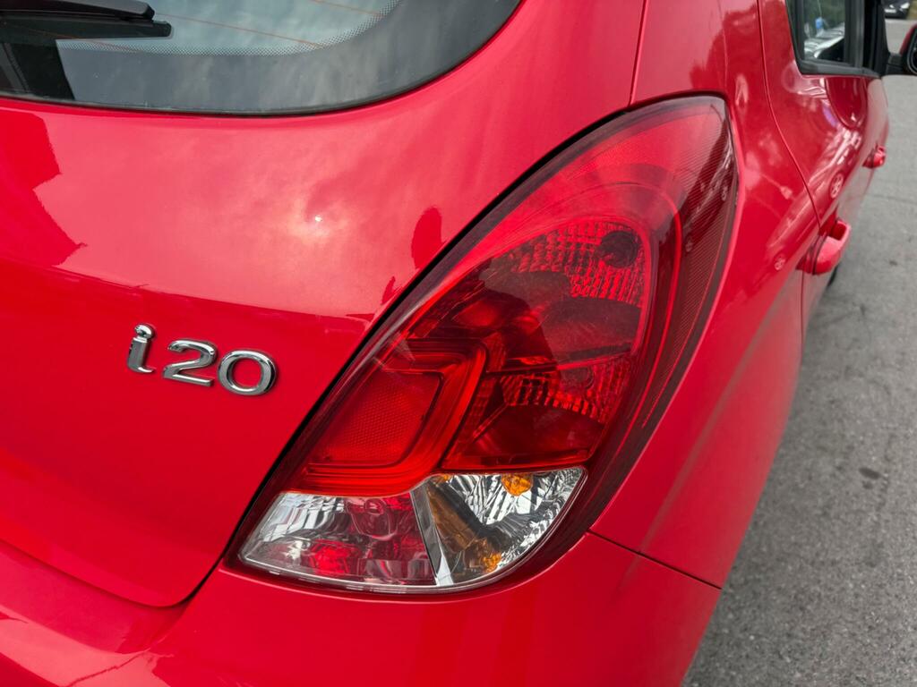 Hyundai I20 Active Red #17