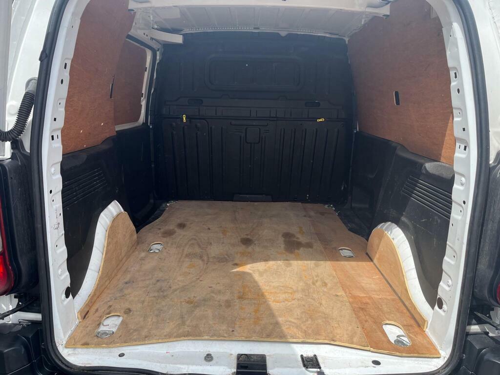 Citroen Berlingo Mpv White #8