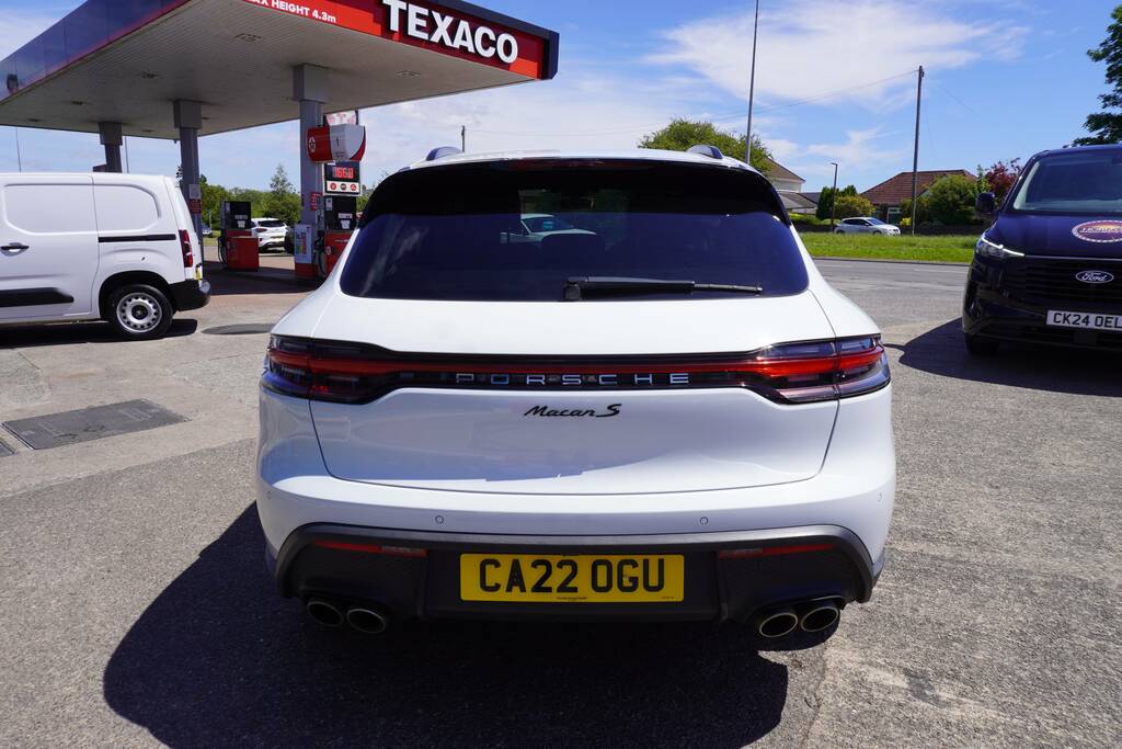 Porsche Macan 2.9T V6 S Pdk 4Wd Euro 6 Ss 5Dr, Read Descripti White #4
