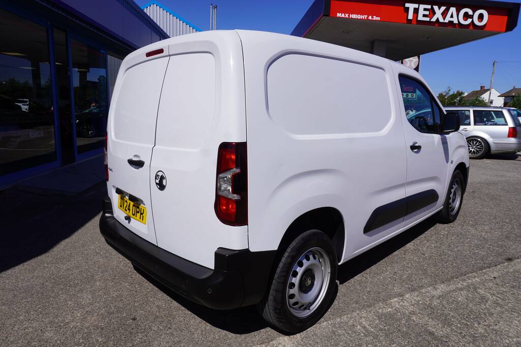 Vauxhall Combo 1.5 Turbo D 2300 Prime Panel Van Swb Euro 6 Ss White #2
