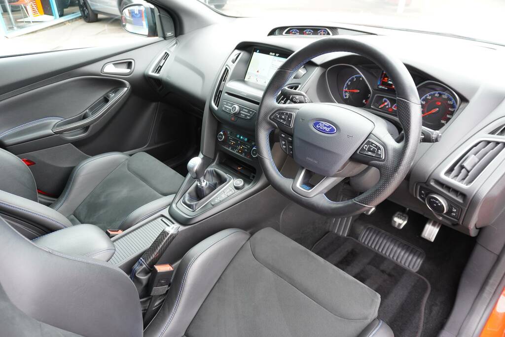Ford Focus 2.3T Ecoboost Rs Red Edition Awd Euro 6 Ss LT18HFY Red #5