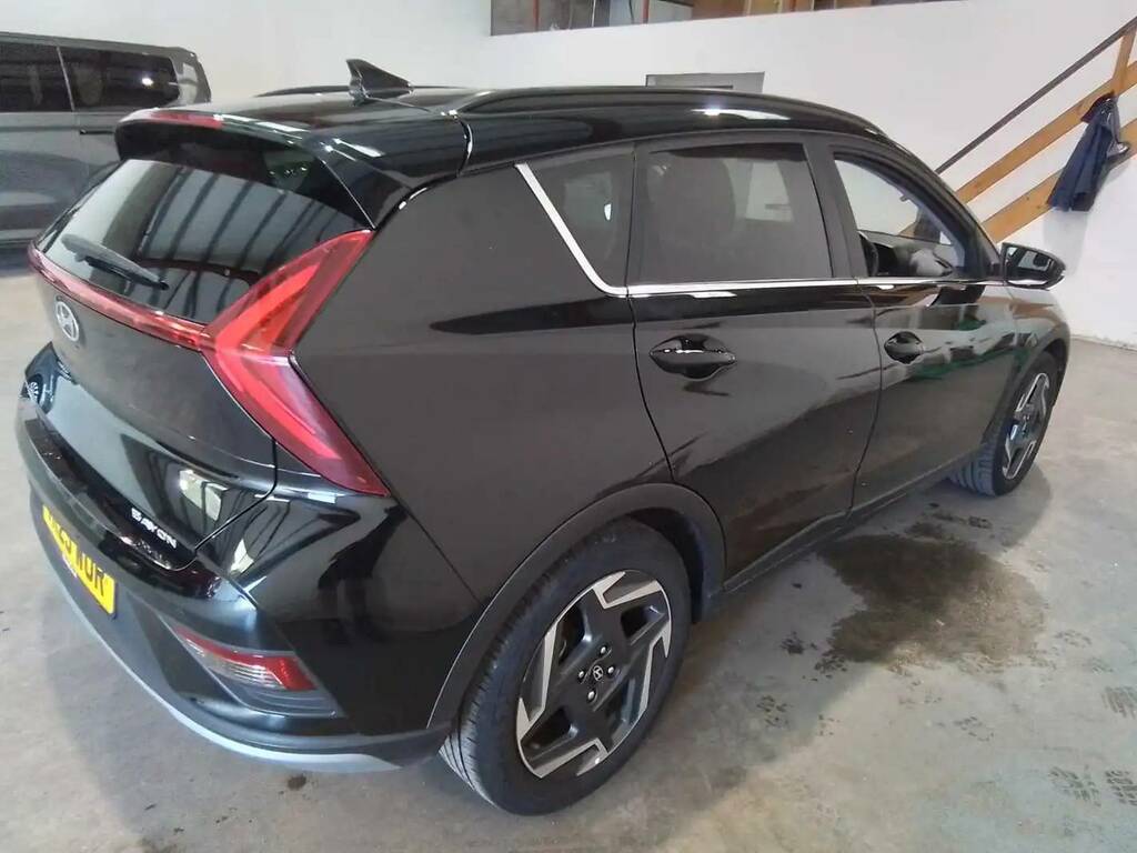Hyundai Bayon 1.0 T-gdi Premium Dct Euro 6 Ss Black #2